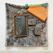 Louis Vuitton Throw Blankets